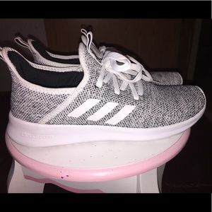 Women Adidas shoes size 8